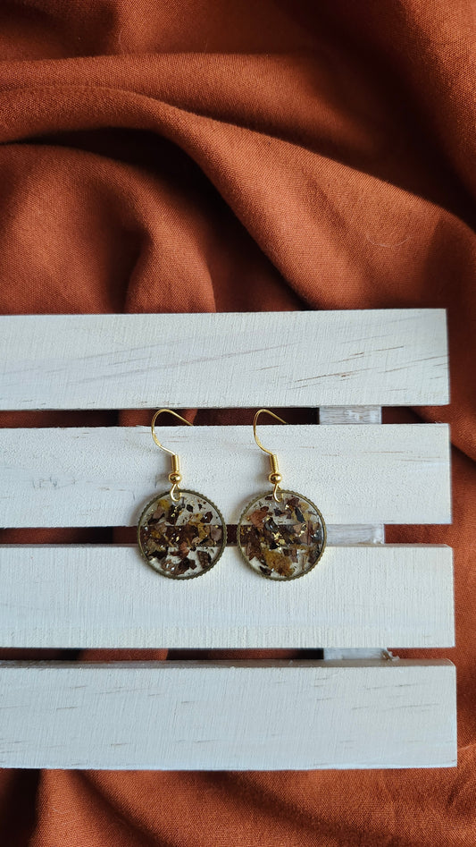 Backyard Leaves Small Circle