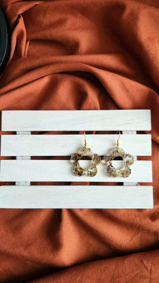 Backyard Leaves Medium Flowers