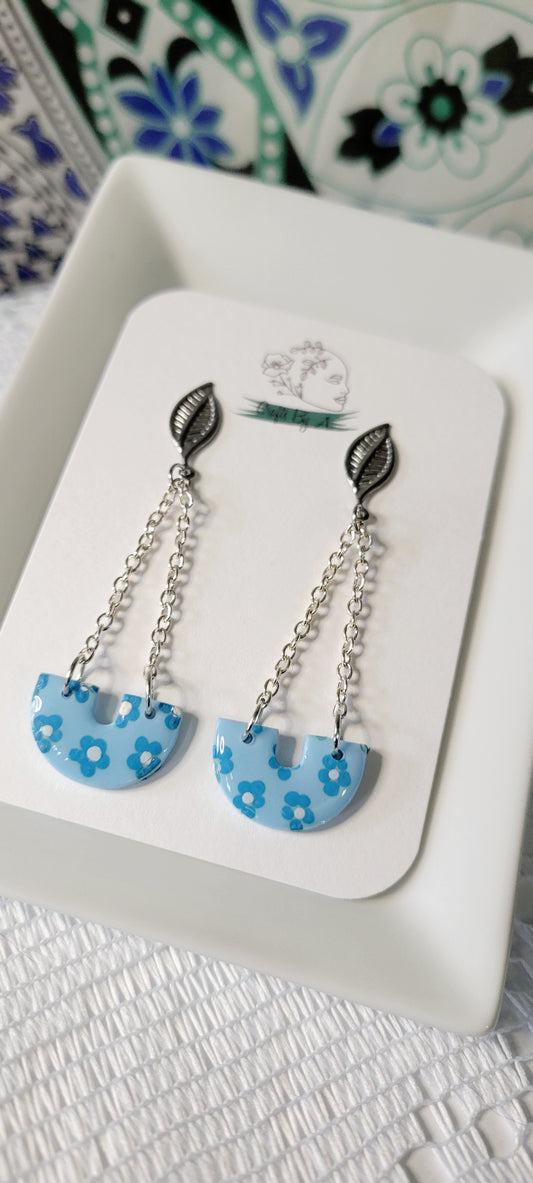 Hanging Blue Daisies